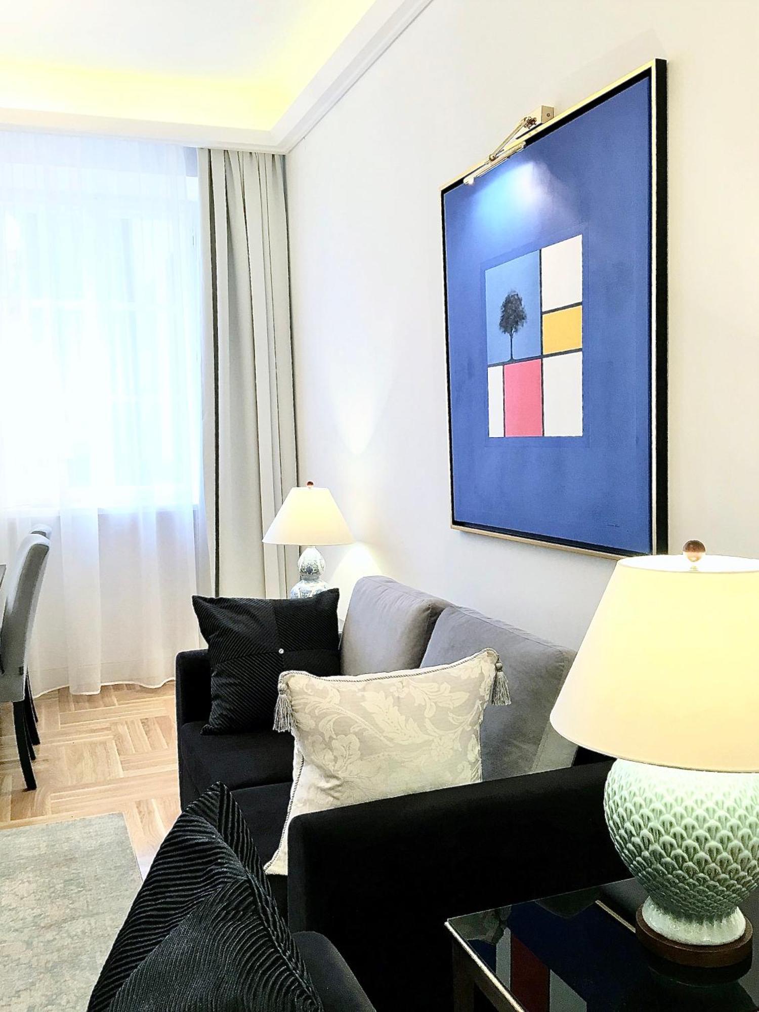 Mondrian Luxury Suites Unesco Old Town Warsaw Room photo